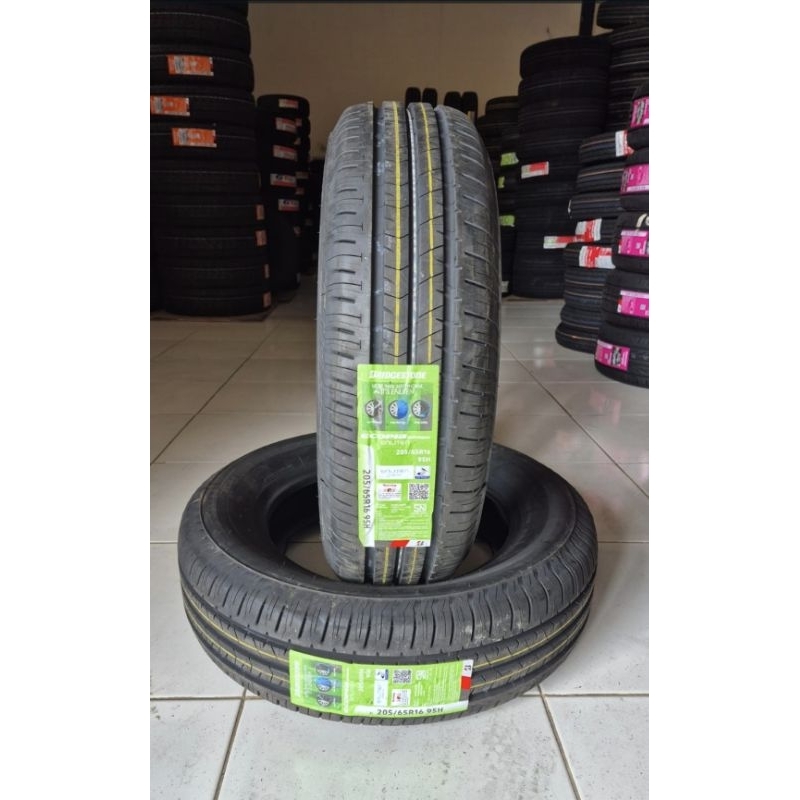 Ban Bridgestone Ecopia EP300 205/65 R16 Innova reborn