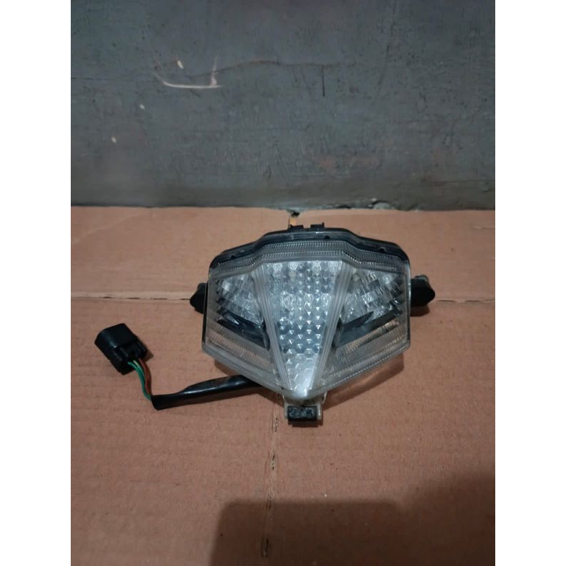Stoplamp lampu rem belakang Cbr 150 R Led original copotan