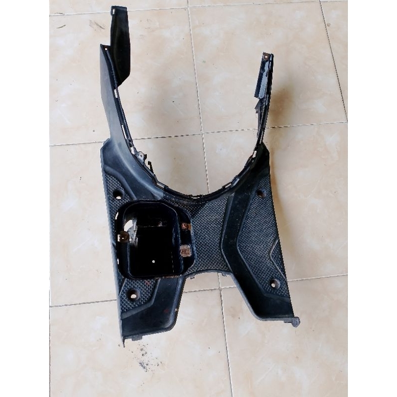 Pijakan kaki Honda beat fi 2014 original bekas