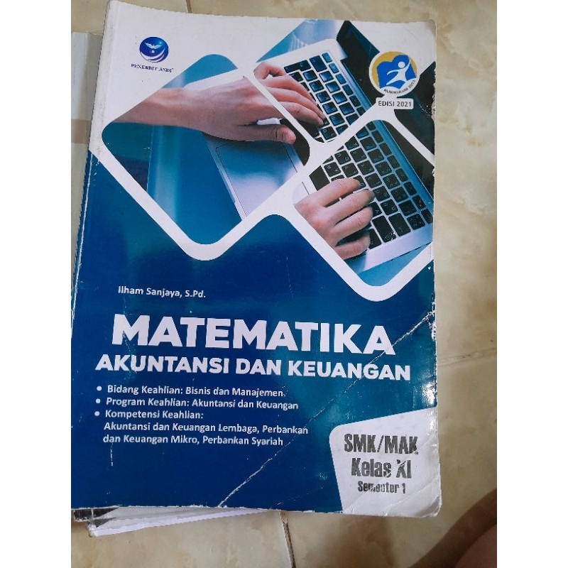 Buku matematika kelas XI/11 SMK akutansi