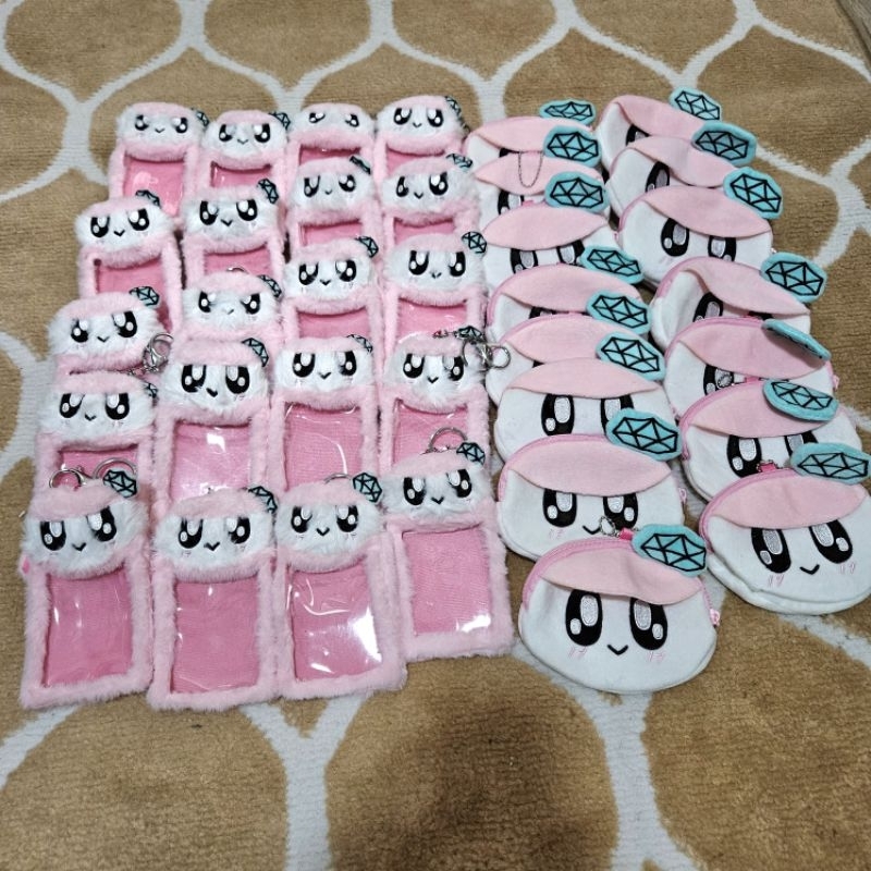 Unofficial Bongbongee seventeen pouch PC holder