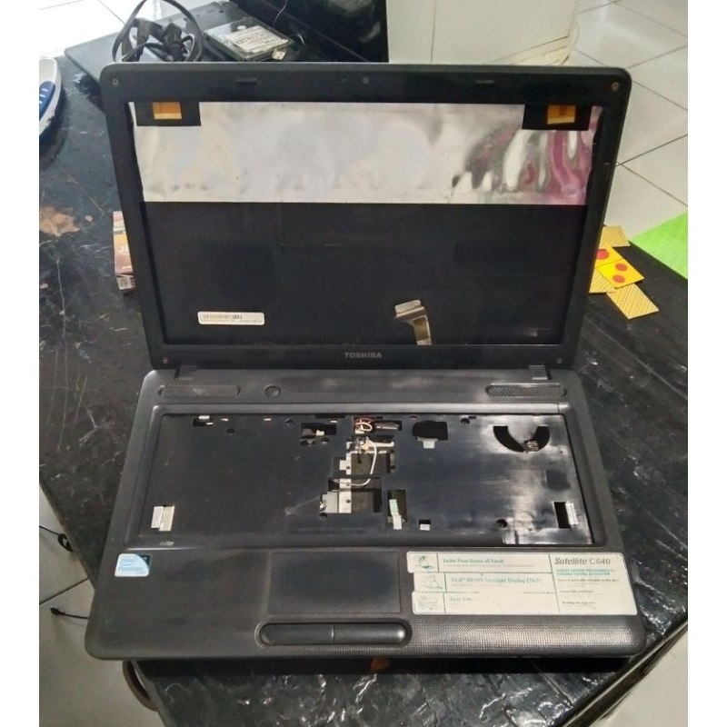 Casing Toshiba C640