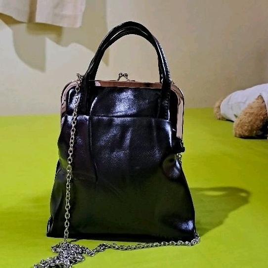 Tas Pesta behel Preloved