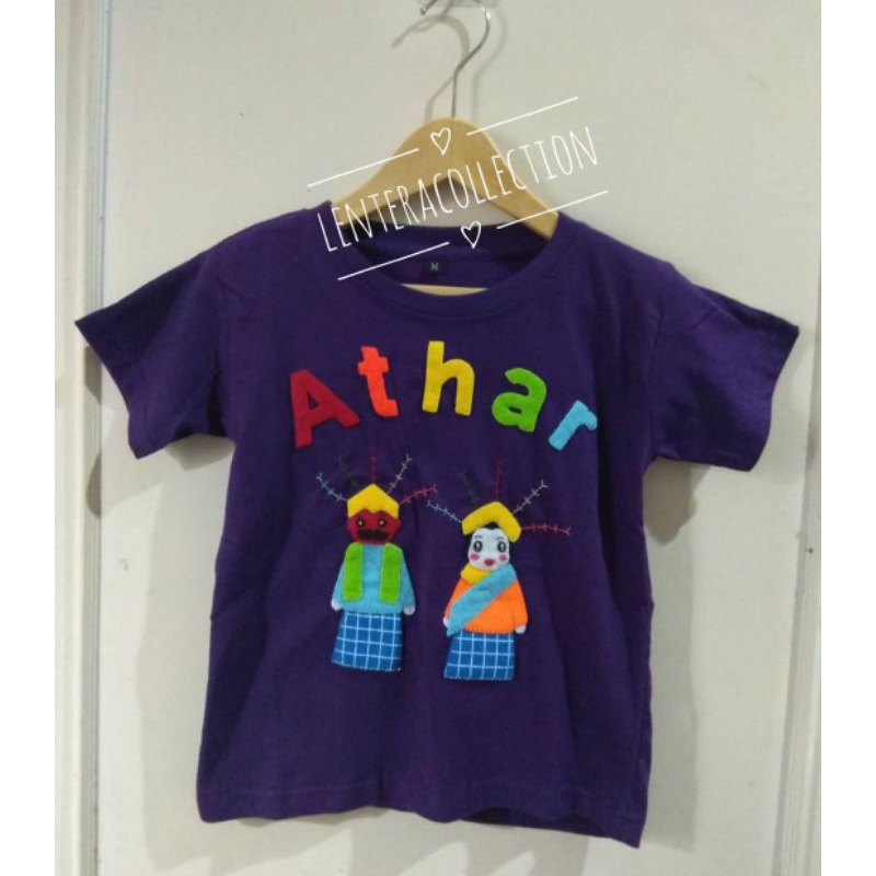 Kaos nama dan karakter dari kain flanel (Warna Ungu Tua)