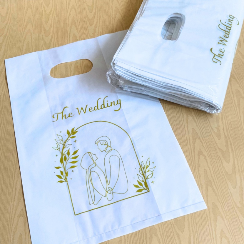 

Gila isi 5 PCS KANTONG PLASTIK THE WEDDING THANK YOU NIKAHAN HAJATAN