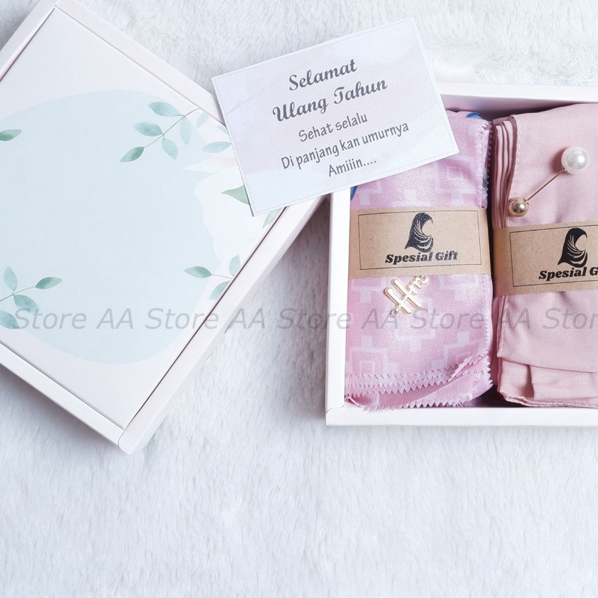 

Wow HAMPERS HIJAB SEGIEMPAT PREMIUM HADIAH ULTAH SOUVENIR