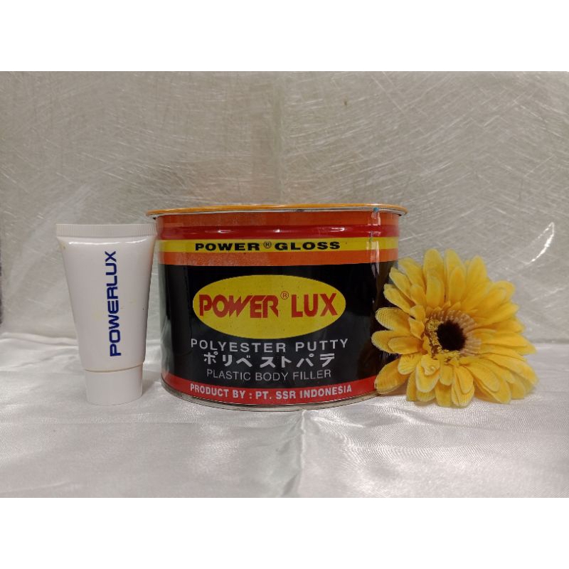 Dempul plastik Power Lux + resin hardener