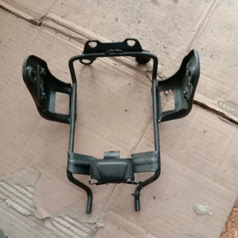 breket pangkon lampu Gl max