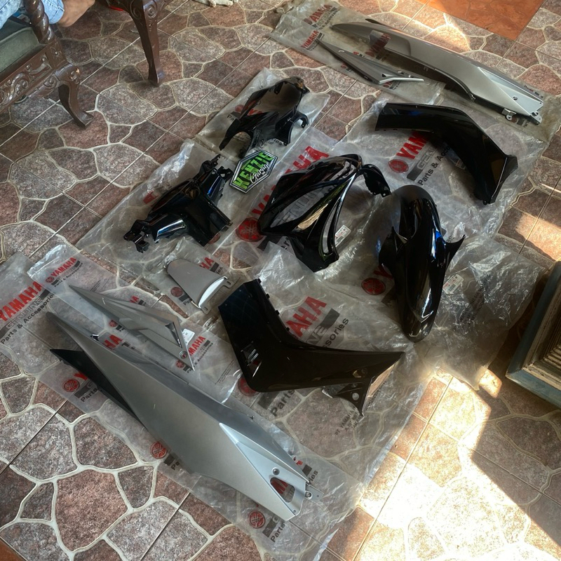 Body Full set Yamaha Jupiter MX Old Lama Hitam Silver Original YGP