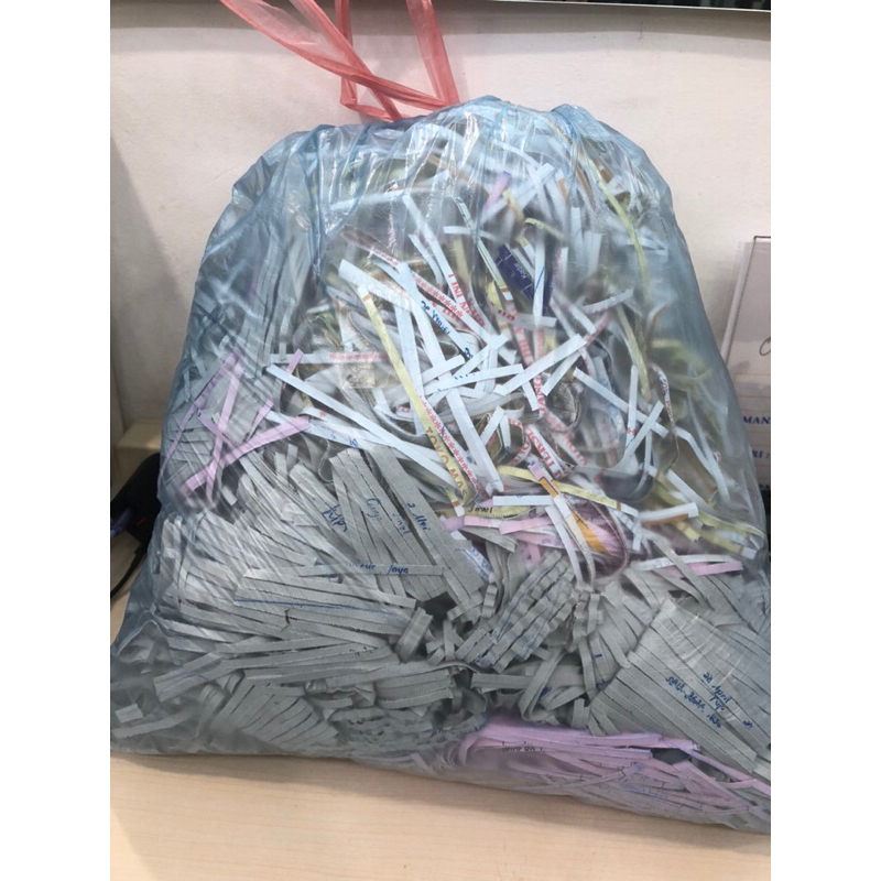 

Kertas Cacah / Kertas Serut / Shredded Paper / Eco Friendly Bubble Wrap / Sustainable