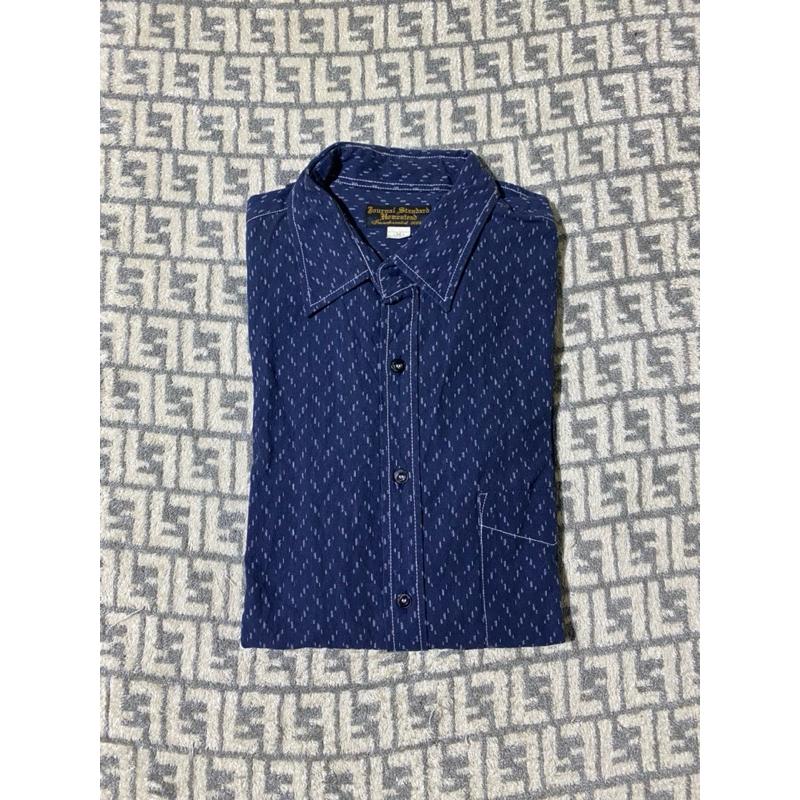 Kemeja Journal Standard