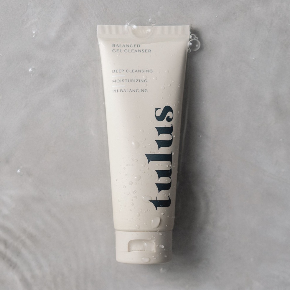 tulus BALANCED GEL CLEANSER l I8R3