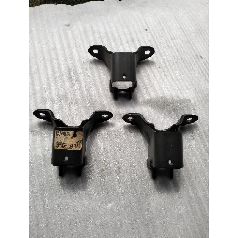 pangkon breket kepala Yamaha v50,v75,v80