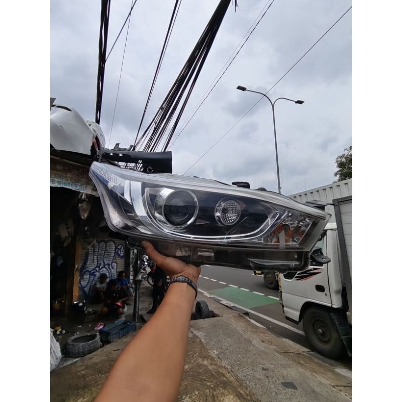 Headlamp Yaris lele Original 2014-2015-2016-2017