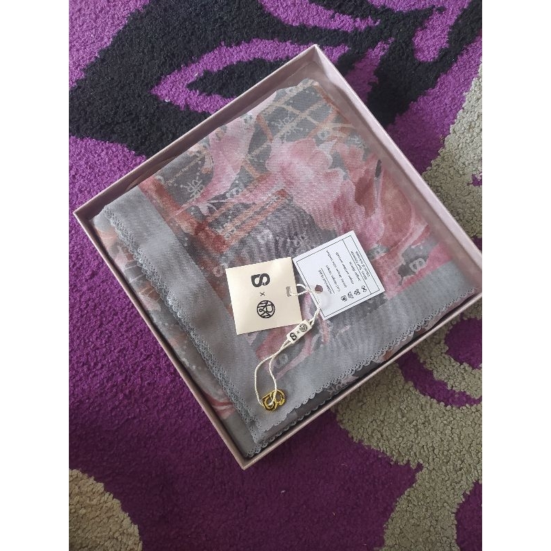 Buttonscarves Xanadu Lava New