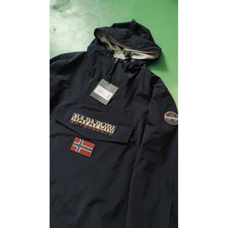 Napapijri rainforest summer BNWTIP