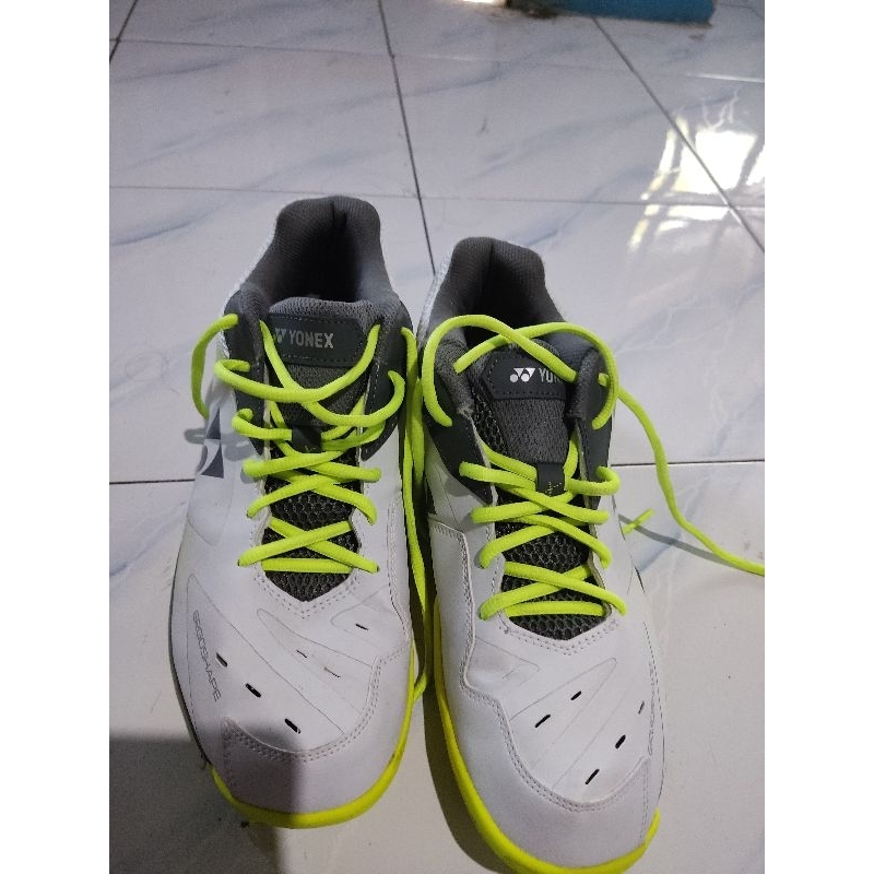 Sepatu Yonex SHB 65 X3