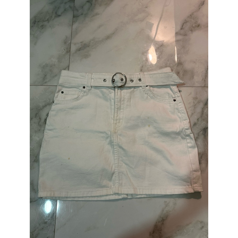 (PRELOVED) BERSHKA ROK JEANS PUTIH