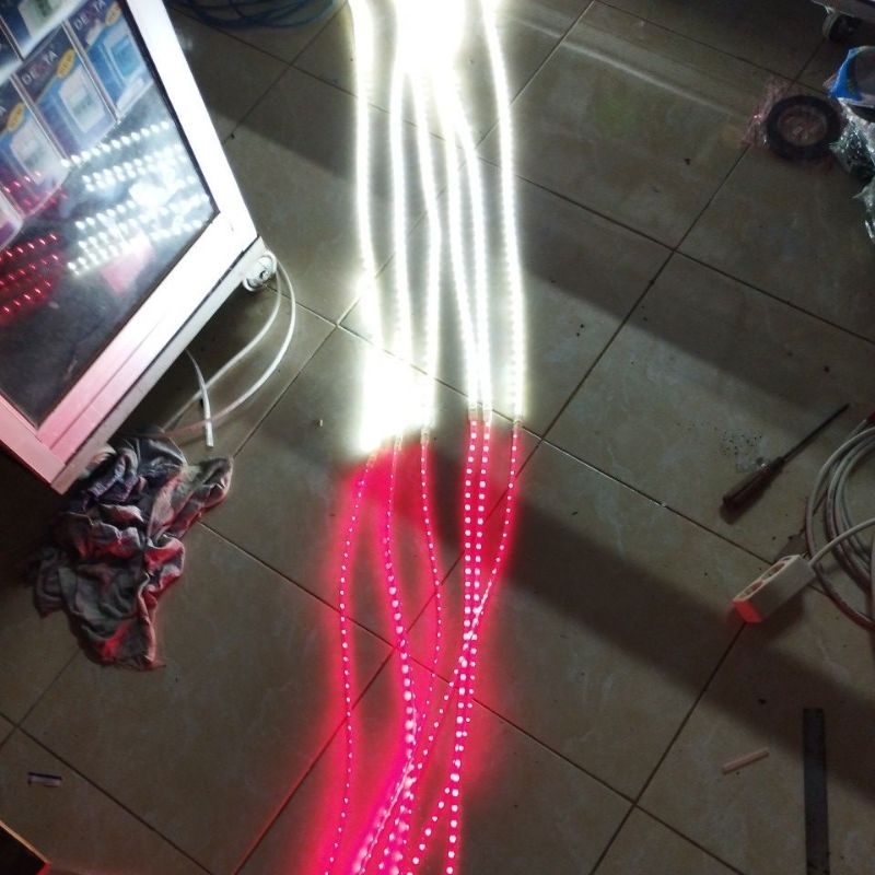 LED selang merah putih