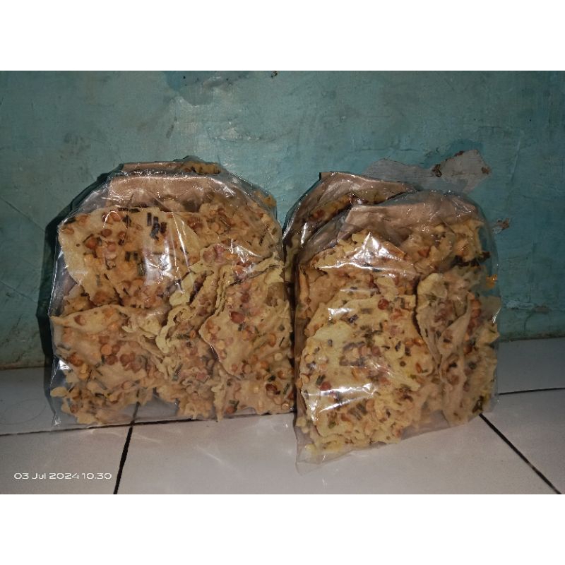 

Rempeyek kacang (250g)