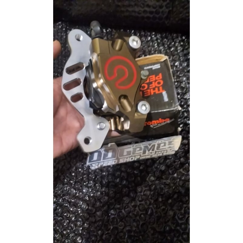 Kaliper belakang pcx brembo+breket