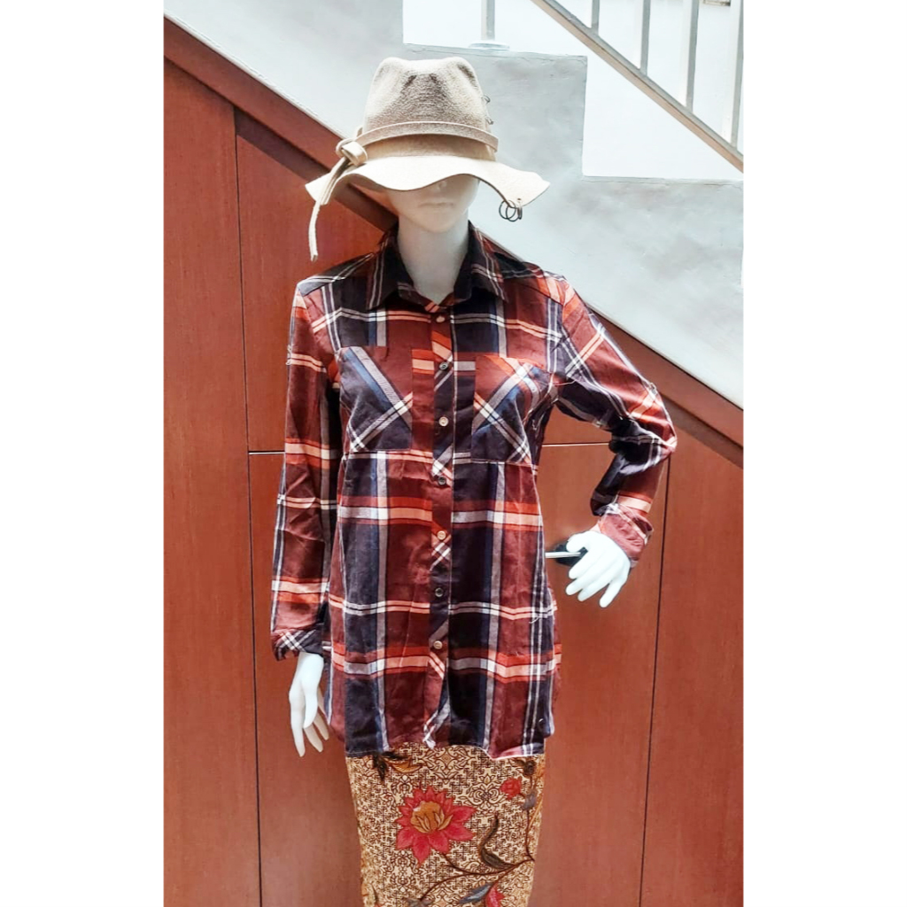 LE'ROSETZ by NOVELMICE ORIGINAL. KEMEJA WANITA WITH TAG