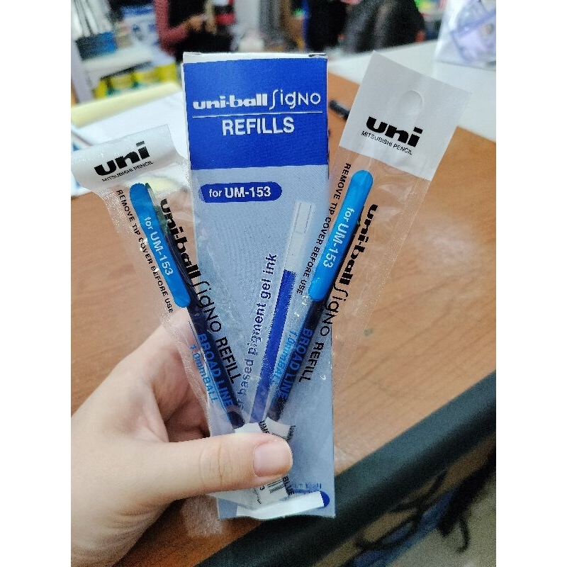 

isi pena signo uniball 1.0 um-153 biru
