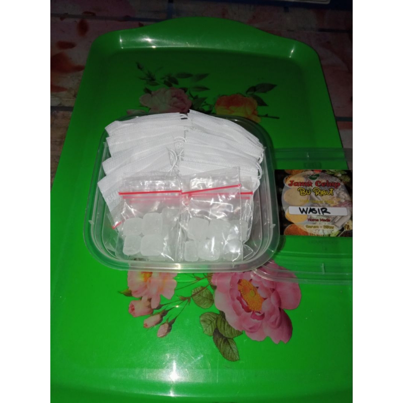 

JAMU CELUP BU RIBUT - AMBEIEN / WASIR (harga per pack isi 12 kantong jamu)