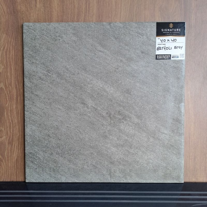 Keramik Lantai Rustic Teras / Keramik Garasi / Keramik Mulia Signature 40x40 BERTOLI GREY