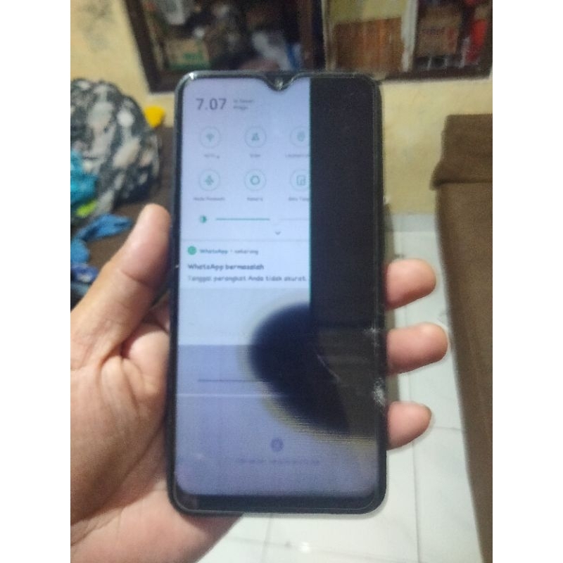 Oppo A7 minus lcd saja no pola