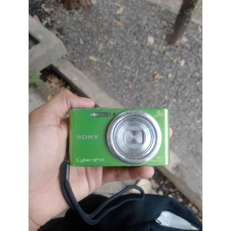 Sony cybershoot DSC  W730