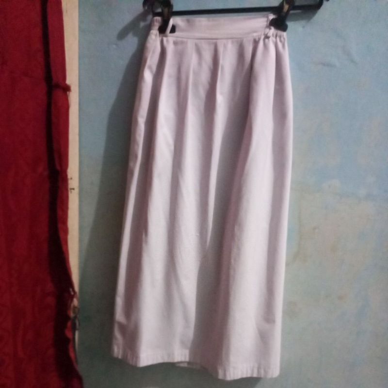 PRELOVED ROK PUTIH REMPEL SMP SMA