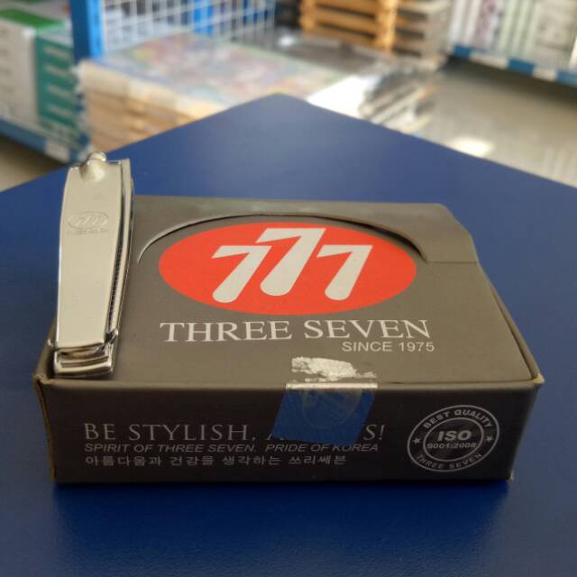 

KHUSUS Gunting kuku 777 tanggung Silver N68