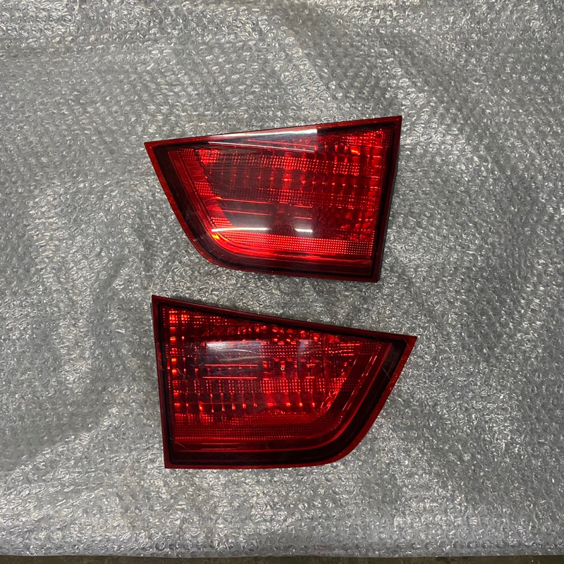 lampu bagasi reflektor mobilio original