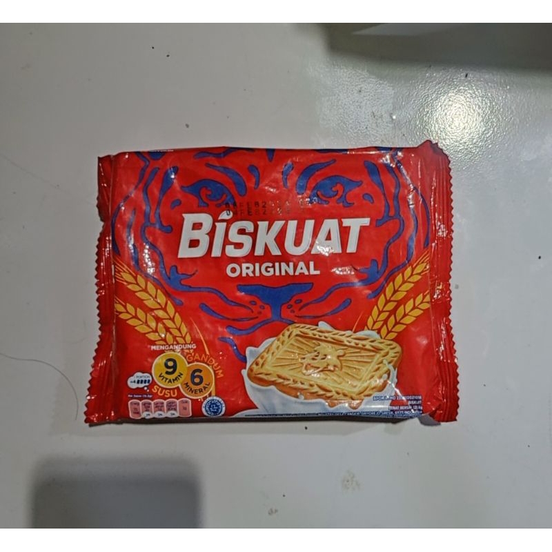 

Biskuat biscuit original 121.6gr