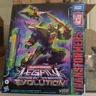 Transformers Legacy Sky Quake