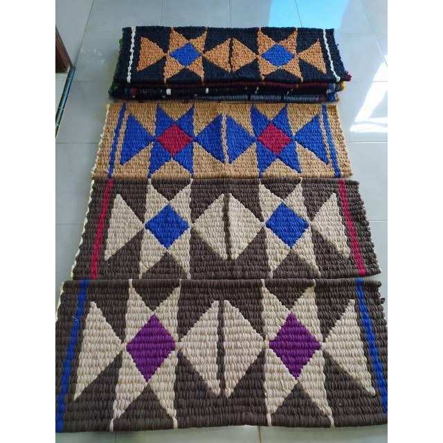 KESET GUNUNGAN JUMBO 100CM / KESET KAIN PERCA ANYAMAN / KESET MUSHOLA / KESET RUMAH LANTAI