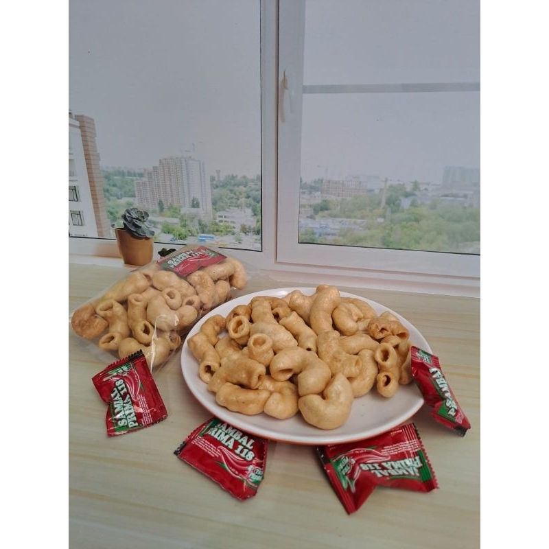 

Makaroni Goreng Plus Saus Pedas, 1 bal isi 15pack | Makaroni Goreng Renyah Gurih dan Enak