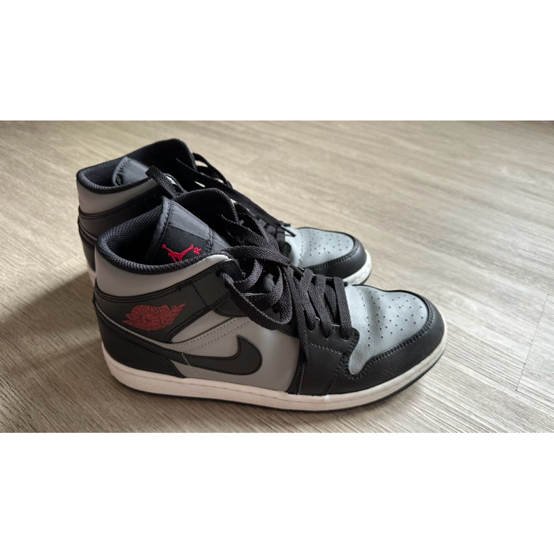preloved nke air jordan 1 mid uk 43