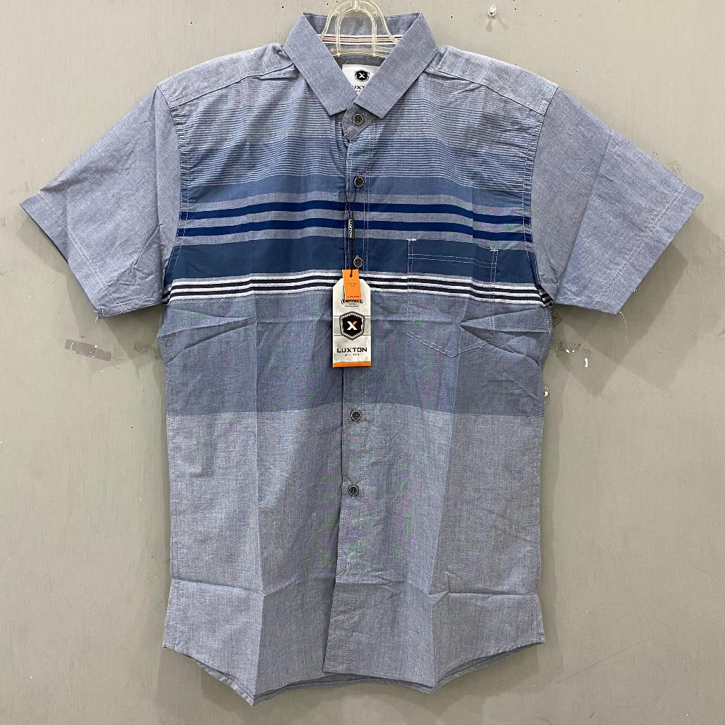 KEMEJA PRIA LUXTON SLIM FIT GARIS BIRU LENGAN PENDEK LXPDYDS23