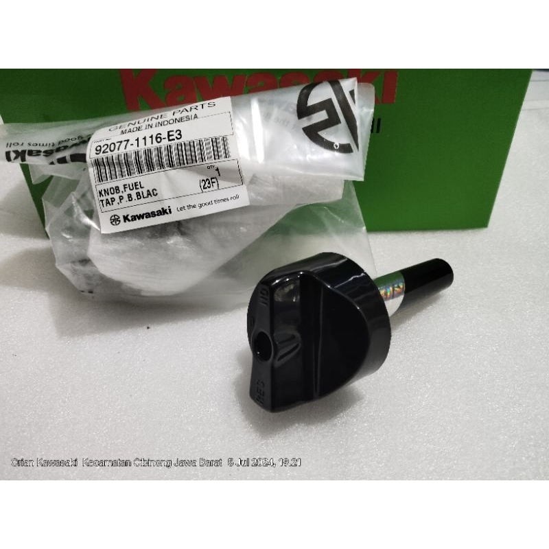 Knob keran kran bensin,keran bensin kawasaki kaze r warna hitam original