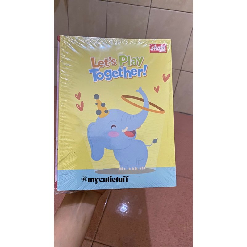 

Mycutiestuff || Buku tulis garis ECER Merk SKOLA by SIDU 1pc Buku