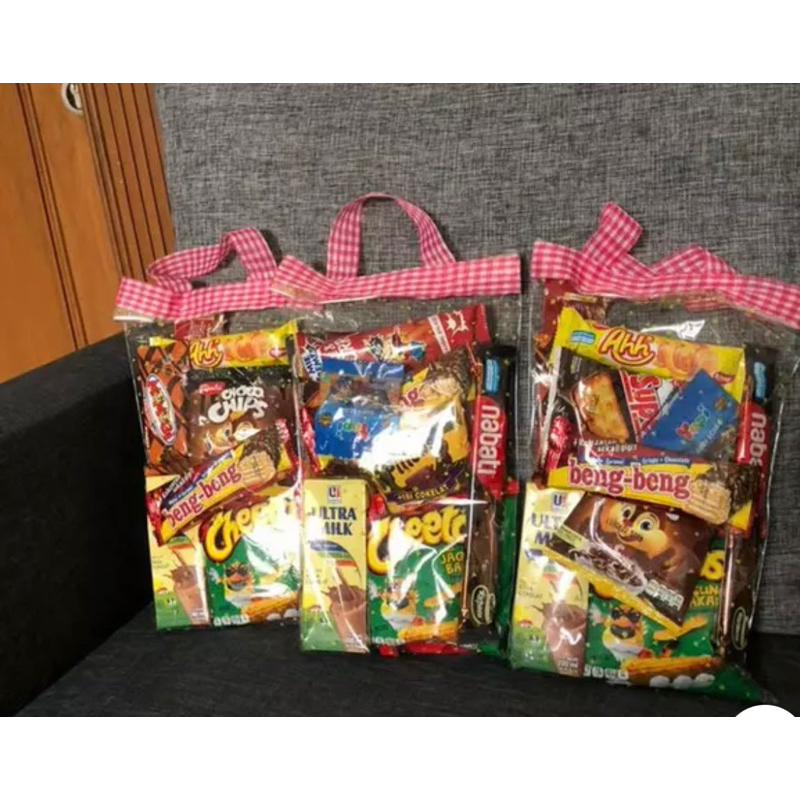 

SOUVENIR ULANG TAHUN SNACK ANAK /PARCEL CIKI