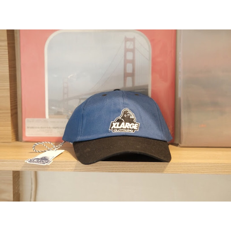 Xlarge Two Tone cap Logo