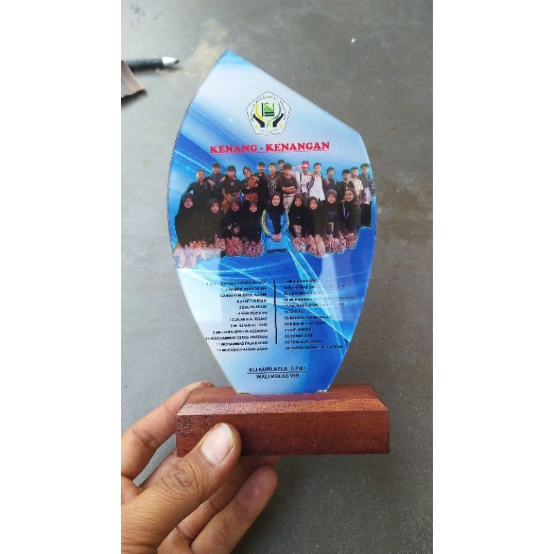 plakat akrilik/photo akrilik custom.Plakat perpisahan.kado akrilik
