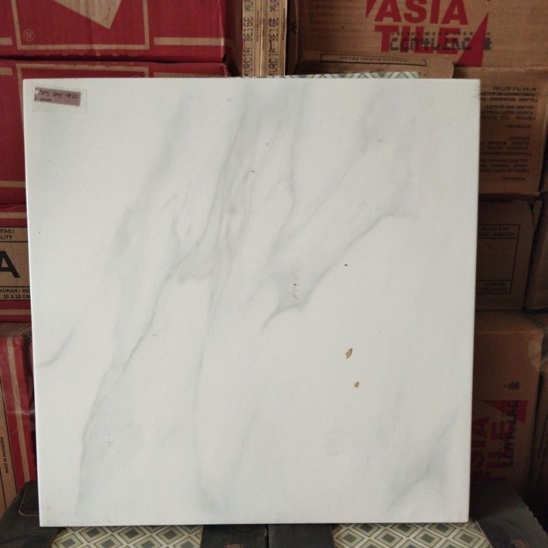 Keramik 40 x 40 Avon Grey (motif putih awan Grey) kwA