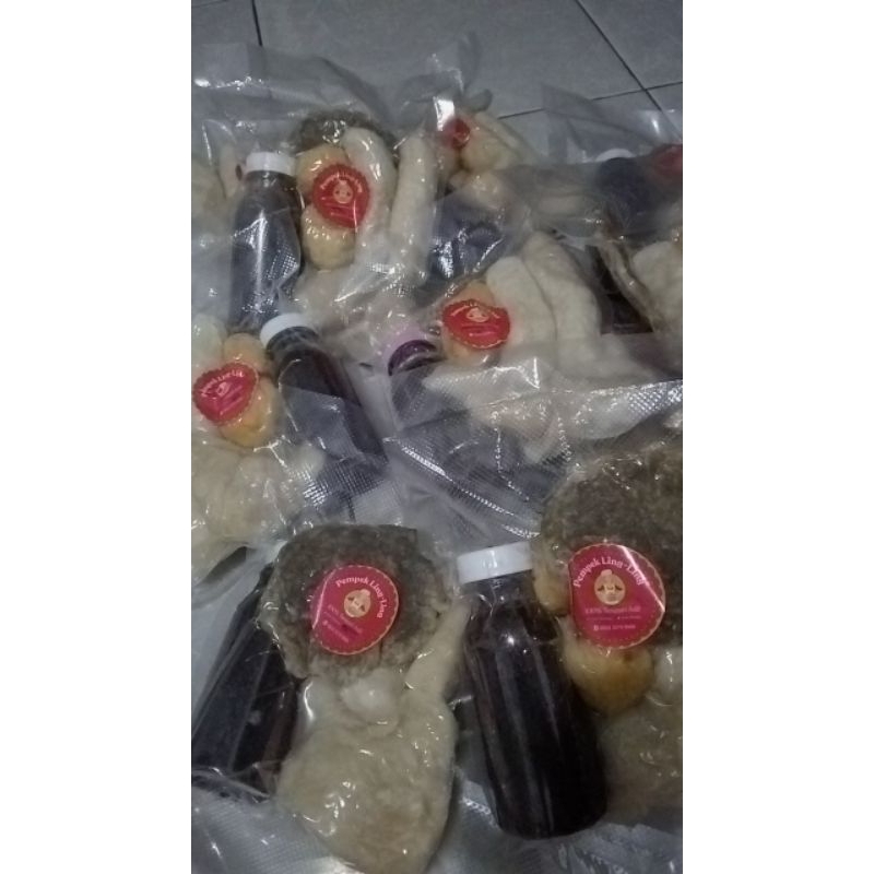 

Pempek-Pempek