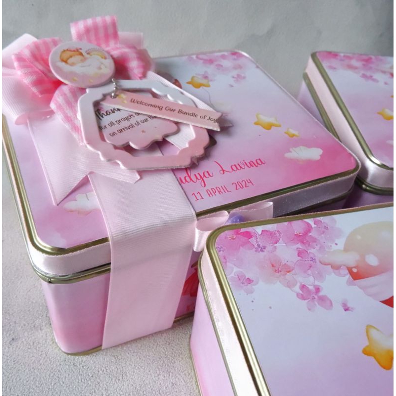 hampers tin box isi mug handuk