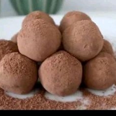 

Kue Bola Bola Coklat Milo Lembut Lumer 250gr