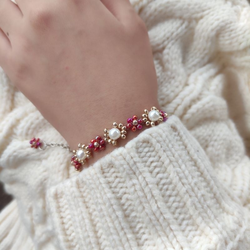 Gelang manik-manik cynosure
